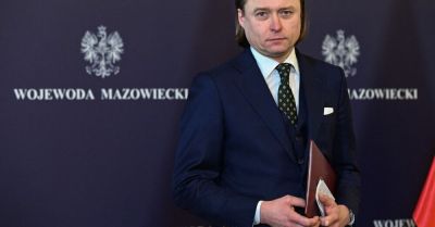 Wojewoda umorzył postępowanie dekomunizacyjne ws. pomnika w Ciechanowie